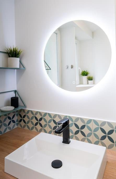 Le Contemporain, Charmant T1, Clim, Centre Ville Montpellier Kültér fotó